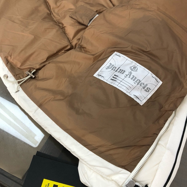 ハイクオリティダウンジャケット着用イメージ